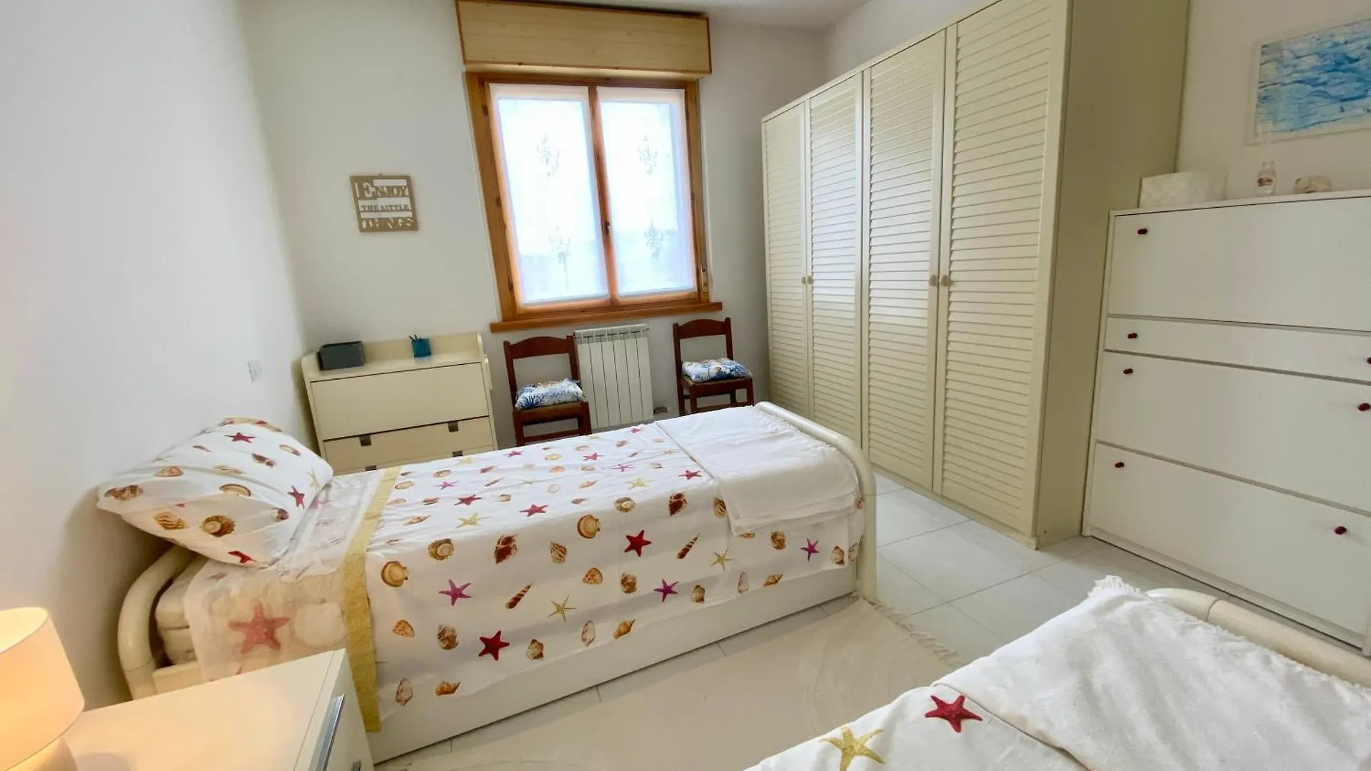 Cori'S Apartment Marina di Massa 0*,  Italy